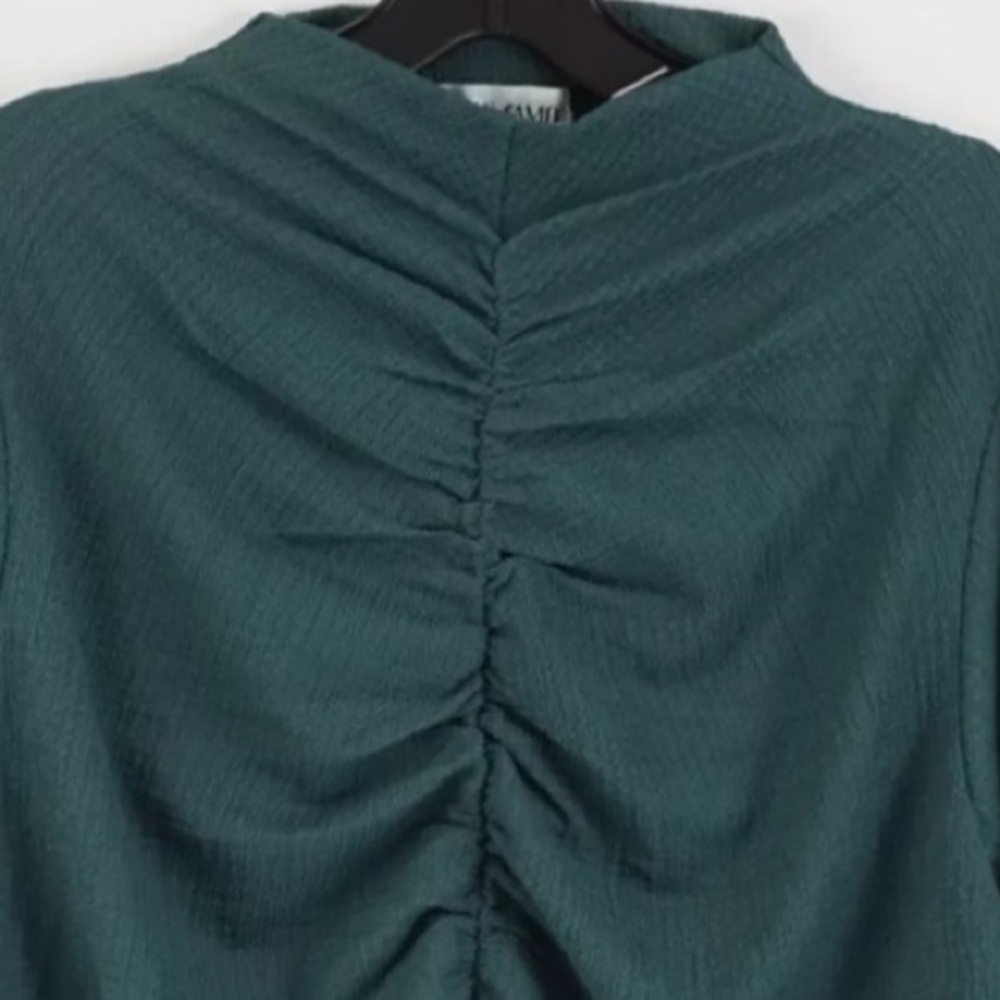 NWT [Almost Famous] Ruched Long-Sleeve Crewneck Blouse Top Women’s Plus 2X, 3X - Picture 4 of 9